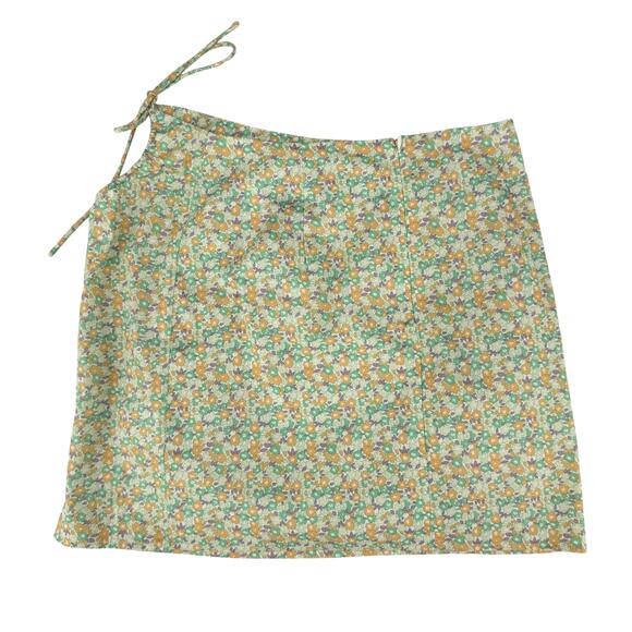 Another Girl Urban outfitters NWT Green Floral Cropped Puff Top & Mini Skirt Set - Picture 13 of 16
